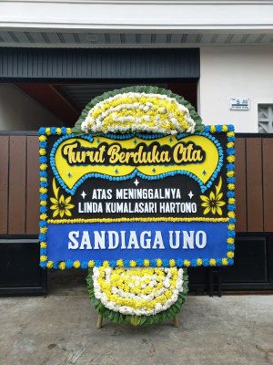 Papan Bunga Duka di Cisaranten Wetan